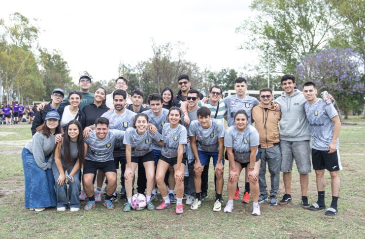 Estudiantes de Agrimensura ganaron campeonato de fútbol en ENEA 2026 y obtuvieron un escáner láser para la facultad