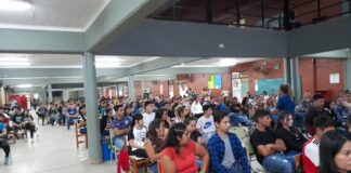 Extensión Universitaria Programa de Extensión de Desarrollo Sostenible llegó a un Centro de Educación para Adultos
