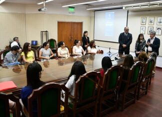 Ciencia va a tu Escuela Cierre exitoso del programa que vincula la actividad científica de la UNNE con establecimientos de Corrientes