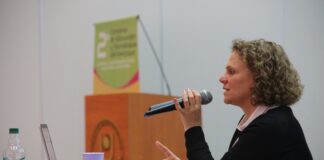 DISERTACIÓN EN LA UNNE Especialista asegura que las TICS deben motivar propuestas educativas de mayor calidad y que lleguen a más estudiantes