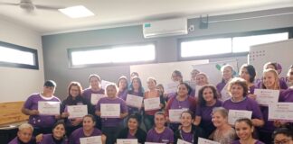 EN RESISTENCIA Con la entrega de certificados, terminó la primera etapa del curso de construcción en seco para mujeres