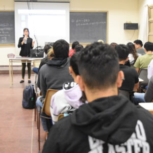 Cierre_Blanco_logo UNNE_00000.00_01_26_12.Imagen fija002