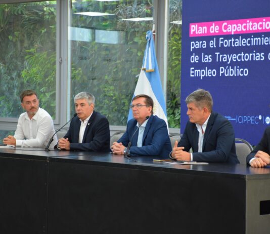 Con capacitaciones a trabajadores, la UNNE aporta al proceso de modernización del estado chaqueño