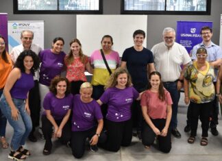 EXTENSIÓN, COMPROMISO SOCIAL Y APORTE AL DESARROLLO REGIONAL Desde la Escuela de Educación Profesional, la UNNE lanzó una capacitación en construcción destinada a mujeres La firma de convenio y lanzamiento de la capacitación en construcción en seco, se realizó en la Usina Urbana, Resistencia.