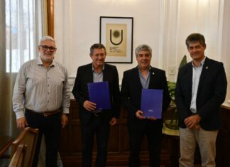 FIRMA DE ACUERDO MARCO CON CHARATA - CHACO La UNNE fortalece lazos con municipios aledaños a sus Centros Regionales