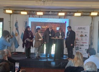 SE REPLICARÁ EN MÁS DE 28 FILIALES NACIONALES FAIMA Junto a la Federación Argentina de la Industria Maderera, la UNNE ofrecerá formación de recursos humanos para el sector