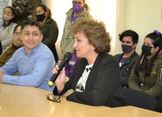 SE RENOVARON AUTORIDADES EN LA UNIDAD ACADÉMICA La profesora Guarino fue electa Decana de la Facultad de Humanidades