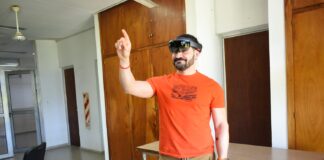 INNOVACION Y TECNOLOGIA Físico egresado de FaCENA radicado en Austria, dictará jornada sobre innovaciones en sistemas ópticos de realidad aumentada