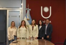 OFRECIÓ DOS CONFERENCIAS Docente colombiana de sistemas visita FaCENA para una breve estancia de intercambio académico