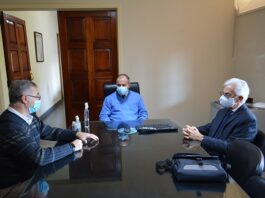 Destacado especialista visita la Facultad de Medicina