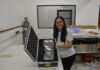 “El USAT-1 de la UNLP busca validar tecnología argentina desde el espacio” La ingeniera Sonia Botta, integrante del Centro Tecnológico Aeroespacial (CTA) de la UNLP, inició el proyecto en 2021 y coordinó el trabajo.