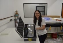 “El USAT-1 pone en evidencia la capacidad tecnológica de las universidades públicas argentinas» La ingeniera Sonia Botta, integrante del Centro Tecnológico Aeroespacial (CTA) de la UNLP, inició el proyecto en 2021 y coordinó el trabajo.