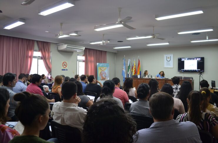 Humanidades ofrece talleres para la inserción laboral en el Sistema Educativo del Chaco