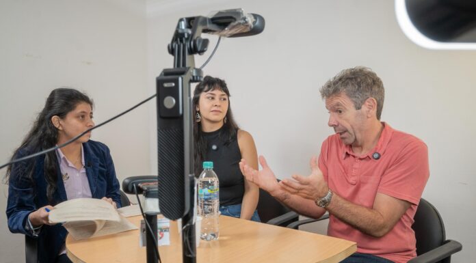 Martin Becerra en la UNNE: “Cada innovación tecnológica reconfigura relaciones de poder”