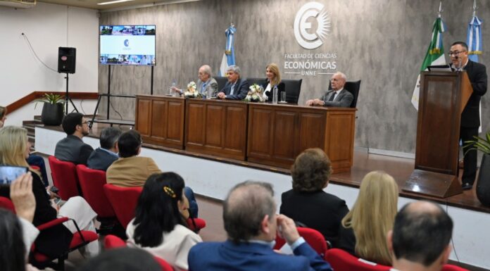 Más de 20 comisiones debaten en las Jornadas Universitarias de Contabilidad