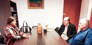 El Decano de la Facultad de Ingeniería, Mario De Bortoli, recibió a la Coordinadora del Centro Regional Proyectan ofertas académicas de capacitación para el CRU de la UNNE de General Pinedo