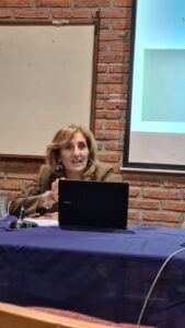  Invitada como referente de la comunidad científica nacional junto a la presidenta del CONICET, Dra. Ana María Franchi, disertó en la UnJu, en el acto por el Día de la Ciencia y la Tecnología, el lunes 11 de abril.