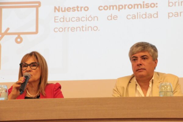 La ministra de Educación de Corrientes agradeció y valoró el trabajo con la UNNE, en esta propuesta de formación única en el país. 