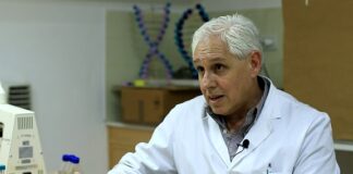 Otorgan premio nacional por trayectoria y aporte comunitario a bioquímico de la UNNE