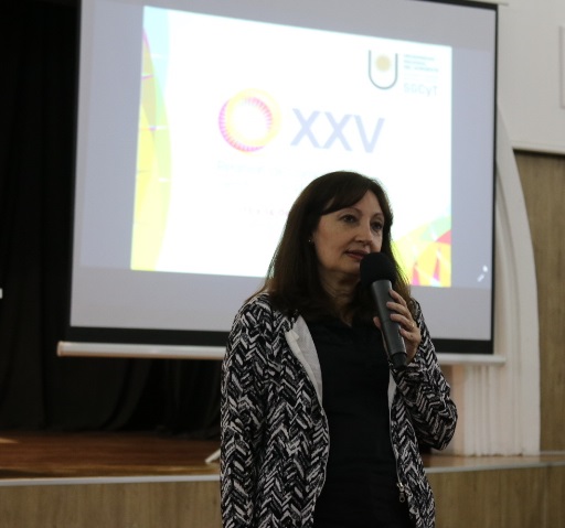 Dra. María Silvia Leoni  en la XXV Reunión de Comunicaciones Científicas y Tecnológicas de la UNNE, cuando se desempeñaba como secretaria general de Ciencia y Técnica de la Universidad.