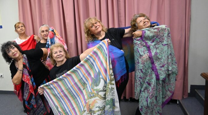 “El Baile Eterno”: una muestra que recorre la vida a través del movimiento en la Facultad de Humanidades