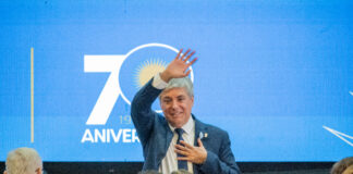 ASUMIRÁ EL 1 DE JULIO El Dr. Omar Larroza fue reelecto como Rector de la UNNE para el periodo 2026-2030