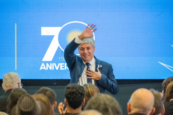 El Dr. Larroza fue reelecto como Rector de la UNNE1