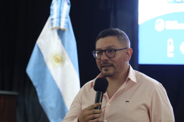 Director de Empleo y Proyectos Estratégicos, contador Enrique Larrea.