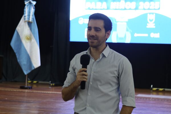 Secretario General de Extensión Universitaria de la UNNE, licenciado Patricio González.