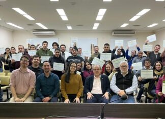 CIERRE PRIMER CUATRIMESTRE 2025 Egresados de la Escuela de Oficios sede Resistencia recibieron sus certificados