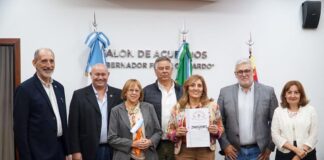 HISTÓRICO LOGRO PARA LA UNIVERSIDAD Y LA REGIÓN, TRAS 4 DÉCADAS La UNNE obtuvo el título de propiedad del predio en el Impenetrable, donde avanza con un Centro de Investigación y Desarrollo Sustentable