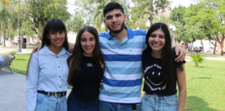 EMPRENDEDORISMO “Cashtopia”, un videojuego de simulación financiera ideado por estudiantes de la UNNE y premiado en competencias emprendedoras del país