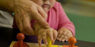 Destacan utilidad de test para detección precoz de alteraciones de desarrollo en niños prematuros