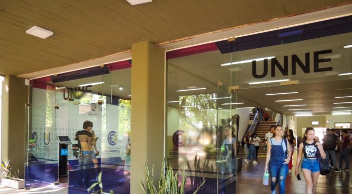 Con más de un centenar de cursantes, la UNNE dicta una Diplomatura en Gestión Bancaria