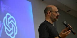 DIEGO FERNÁNDEZ SLEZAK EN LA UNNE “La IA no reemplaza tareas, pero hay algunas que las puede hacer mejor”