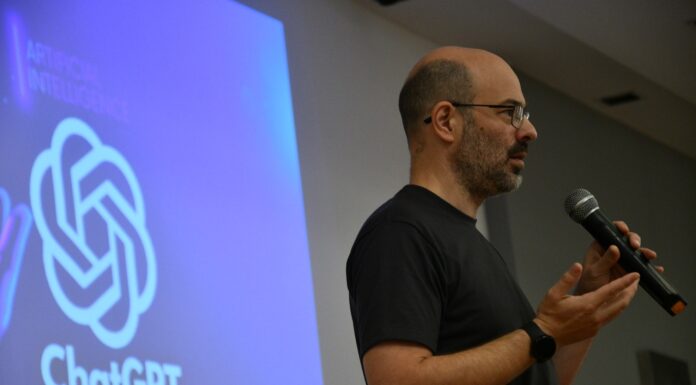 DIEGO FERNÁNDEZ SLEZAK EN LA UNNE “La IA no reemplaza tareas, pero hay algunas que las puede hacer mejor”