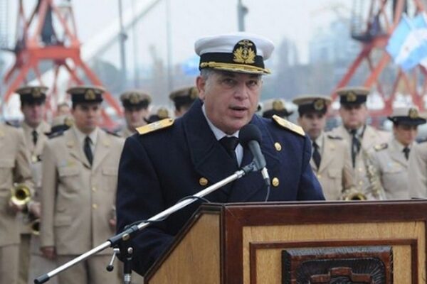 “La hidrovía como política de Estado”, es el eje de la exposición a cargo de Fernando Morales de la Liga Naval Argentina.