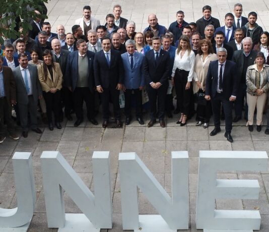 Se lanzó en la UNNE el programa Munigestión, de capacitación para gobiernos municipales de la región