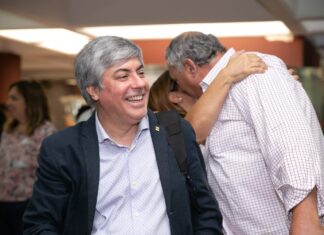 EL RECTOR DE LA UNNE, DESDE EL ENCUENTRO REFORMISTA EN MENDOZA Larroza: «Ratificamos nuestro compromiso con el sistema universitario más allá de las posturas ideológicas»