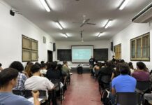 El experto italiano Francesco Zurlo expuso su mirada sobre diseño estratégico en la FAU-UNNE