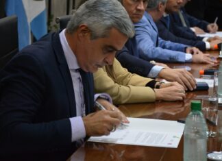 FRANCO BARTOLACCI - RECTOR UNIVERSIDAD NACIONAL DE ROSARIO “Bregamos para que nuestra universidad siga siendo un faro de esperanza para la Nación”