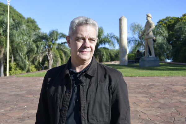 En el marco del mes de Corrientes, el arquitecto y profesor en la UNNE, Carlos Gómez Sierra fue entrevistado para el programa Punto UNNE.