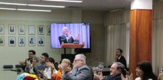 CEREMONIA REMOTA Se otorgó el Doctorado Honoris Causa al catedrático español Enrique Castillo Ron