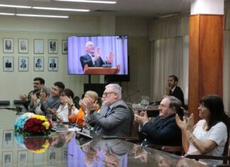 CEREMONIA REMOTA Se otorgó el Doctorado Honoris Causa al catedrático español Enrique Castillo Ron