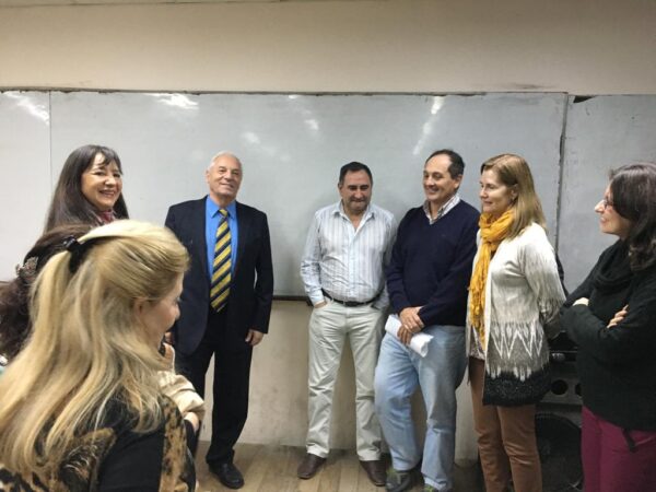 Fue clave en la formación de posgrado en el área de informática de la UNNE y la región.