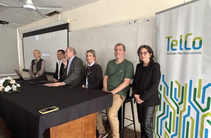 Intensa actividad en FaCENA con el Hackathon: Ecosistemas digitales 4.0