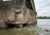Un trabajo final de Ingeniería proponía hace 8 años otro tipo de defensas para los pilares del Puente Gral Belgrano