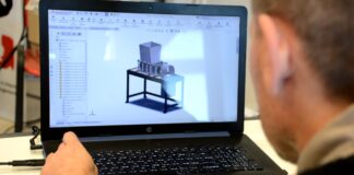 APORTE TECNOLÓGICO DE LA UNNE AL TRATAMIENTO DE RESIDUOS URBANOS Ingeniería diseñó y construyó trituradora de plástico para cooperativa de Gobernador Virasoro