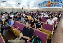 Estudiantes de Ingeniería participaron de conversatorio con docentes y graduados