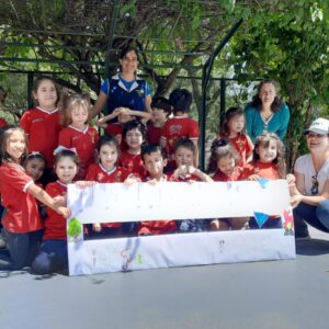 Jardineritos de la UNNE midieron la temperatura y aprendieron el valor de plantar árboles